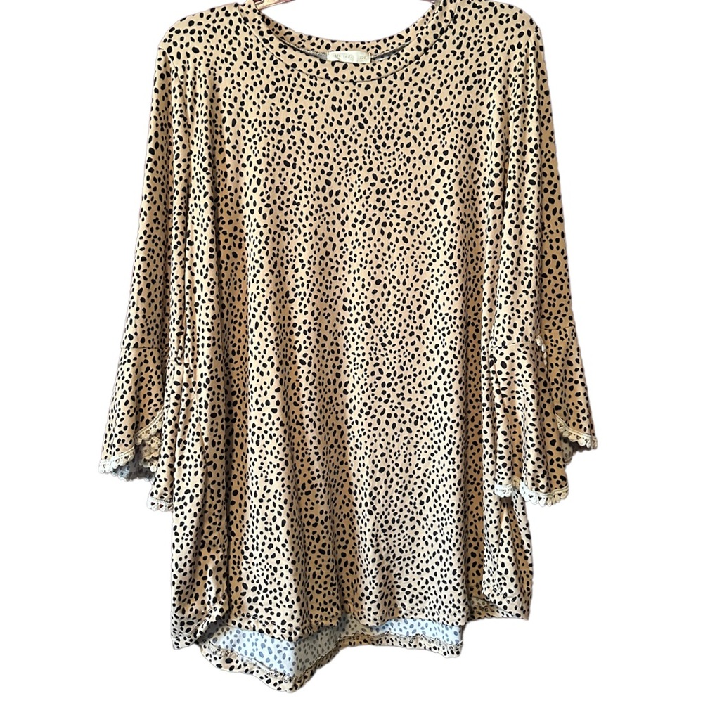 Black and Tan Long Sleeve Shirt